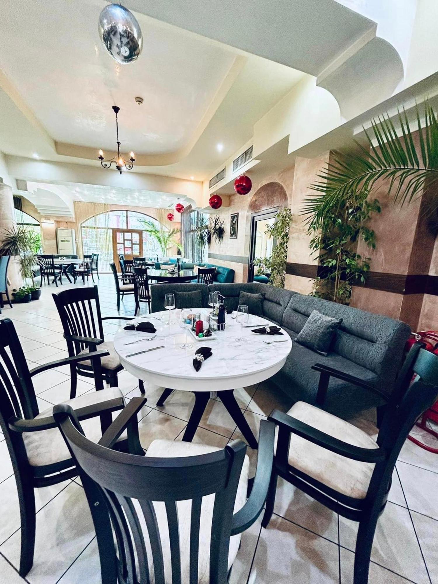 Meatsa Hotel Kŭrdzhali Eksteriør bilde