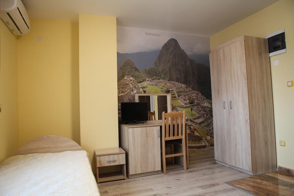 Meatsa Hotel Kŭrdzhali Rom bilde